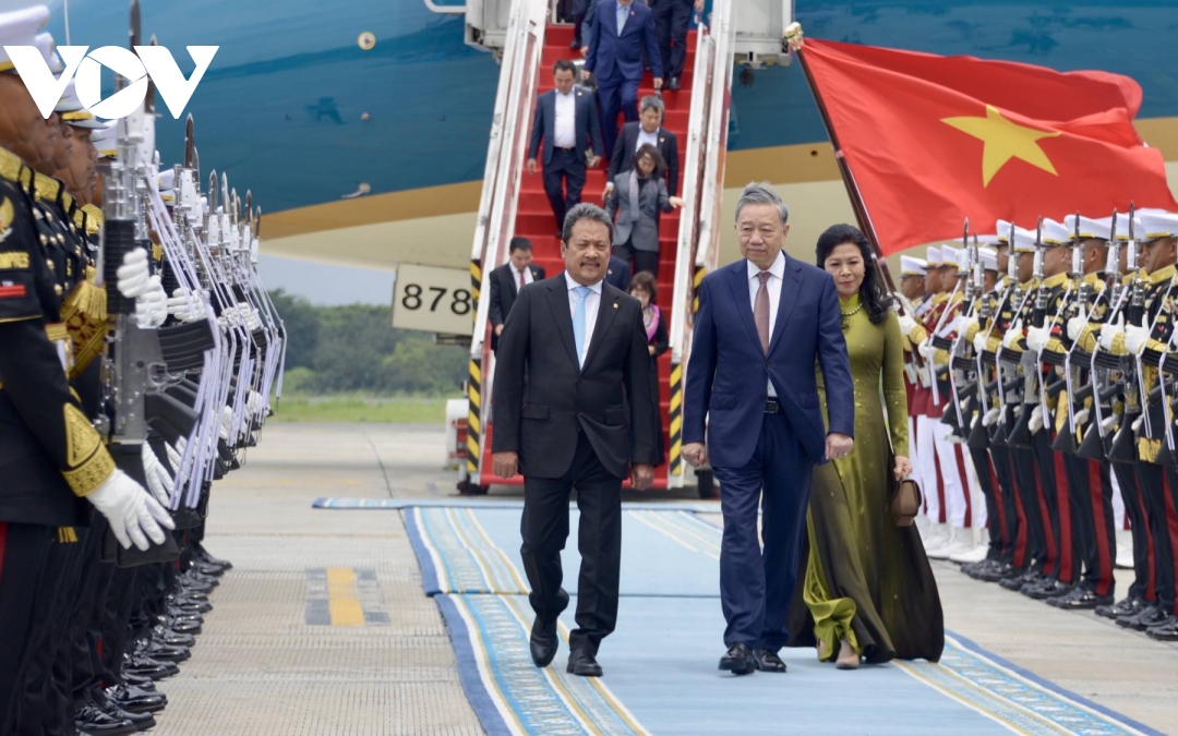 Lần đầu ti&ecirc;n Tổng B&iacute; thư ĐCS Việt Nam thăm Ban Thư k&yacute; ASEAN - Ảnh 3.