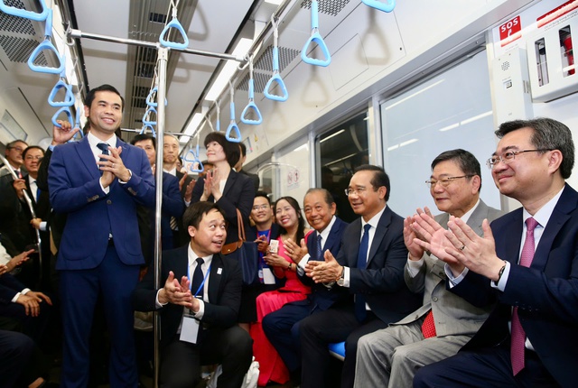 Khánh thành tuyến metro số 1: Bước ngoặt chuyển đổi mô hình giao thông đô thị của TP HCM- Ảnh 12.