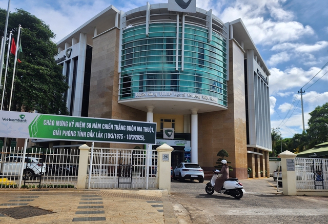 Chuyển nhầm 427 triệu đồng v&agrave;o t&agrave;i khoản người nghi đ&atilde; mất, kh&aacute;ch h&agrave;ng loay hoay đ&ograve;i lại- Ảnh 1.