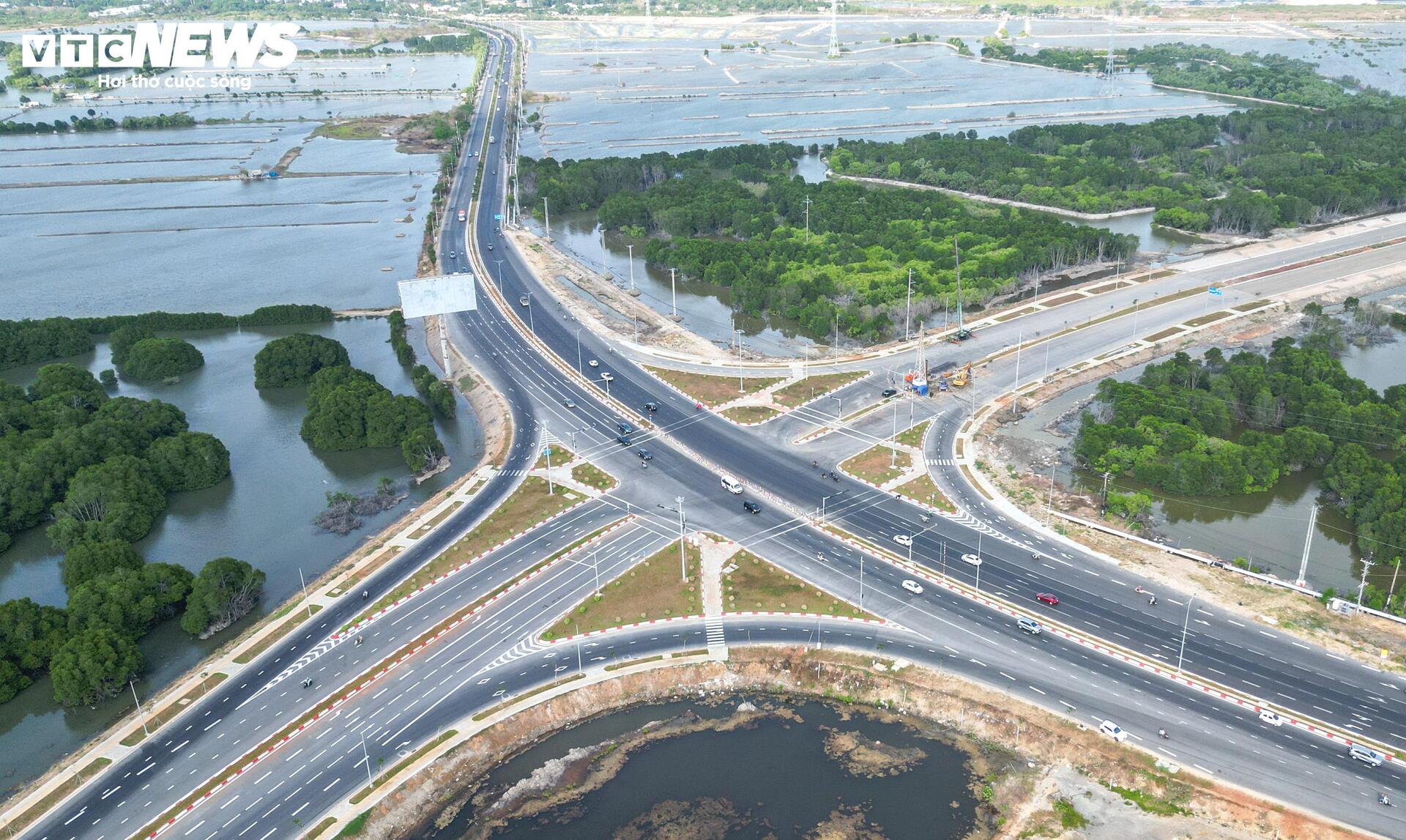 Toàn cảnh đường ven biển Vũng Tàu Bình Thuận: Động lực phát triển du lịch - Ảnh 4.