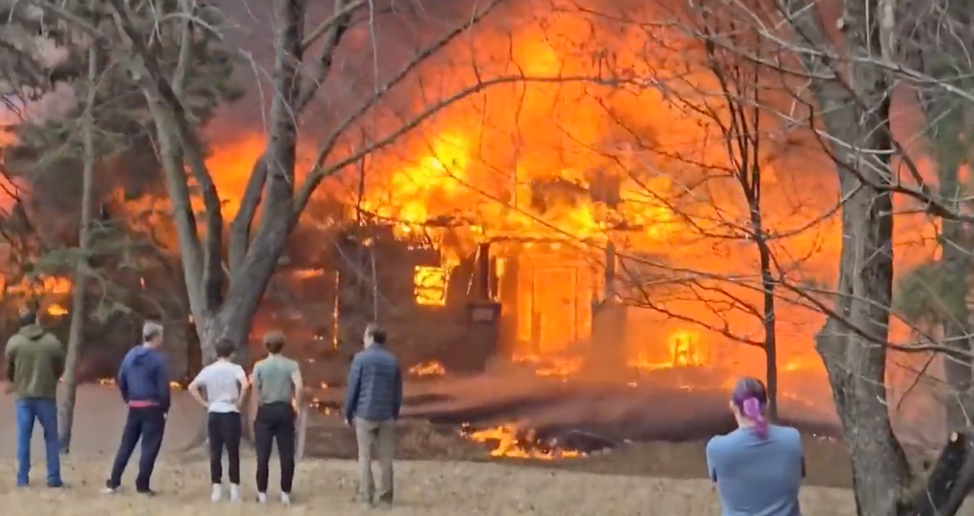Nạn nhân duy nhất vụ rơi máy bay kinh hoàng: Nghi vấn Phó Chủ tịch ngân hàng lớn thứ 5 nước Mỹ thiệt mạng- Ảnh 1. Nạn nhân duy nhất vụ rơi máy bay kinh hoàng: Nghi vấn Phó Chủ tịch ngân hàng lớn thứ 5 nước Mỹ thiệt mạng- Ảnh 1.