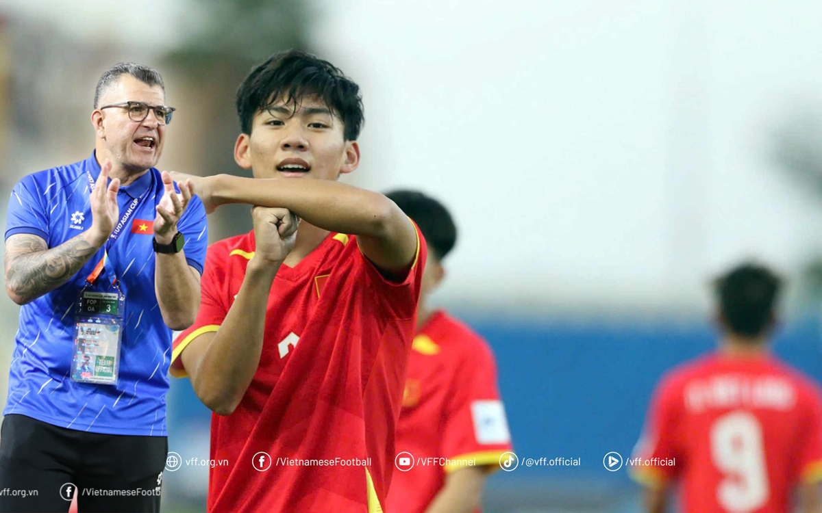 “U17 Việt Nam kỷ luật, ổn định tới kinh ngạc, đầy kỳ vọng cho tương lai!” - Ảnh 3.