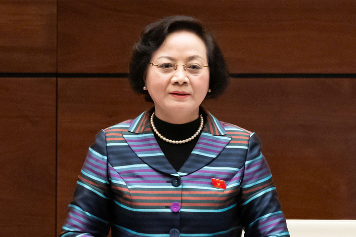 Bộ Nội vụ đề xuất lương công chức theo mức bình quân tư nhân - Ảnh 1. Bộ Nội vụ đề xuất lương công chức theo mức bình quân tư nhân - Ảnh 1.