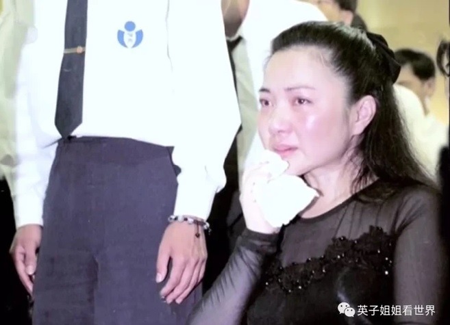 Bi kịch dồn dập đến với minh tinh hạng A có con gái 17 tuổi bị bắt cóc và sát hại dã man- Ảnh 3. Bi kịch dồn dập đến với minh tinh hạng A có con gái 17 tuổi bị bắt cóc và sát hại dã man- Ảnh 3.