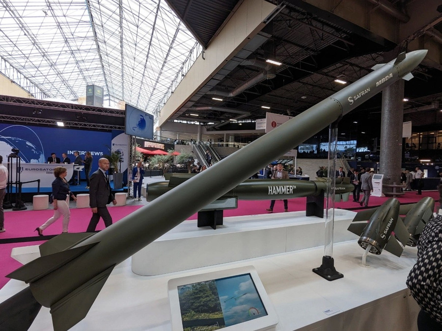 Pháp thử nghiệm vũ khí thay thế HIMARS với tầm bắn 150 km - Ảnh 2. Pháp thử nghiệm vũ khí thay thế HIMARS với tầm bắn 150 km - Ảnh 2.