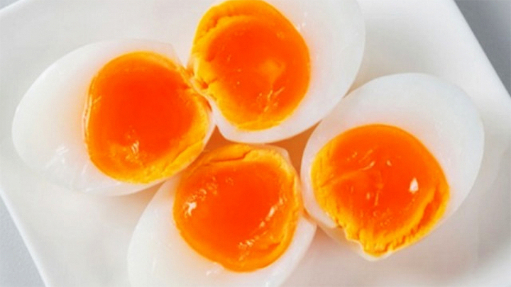 Cách luộc trứng lòng đào dẻo chuẩn ngon tại nhà - Ảnh 1.