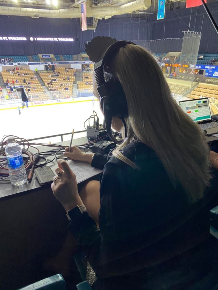 Xuất hiện một nghề "cực ngầu", to&agrave;n được dự sự kiện quốc tế với thu nhập chục triệu sau v&agrave;i giờ l&agrave;m việc: Xịn nhưng kh&oacute; th&igrave; v&ocirc; đối! - Ảnh 6.