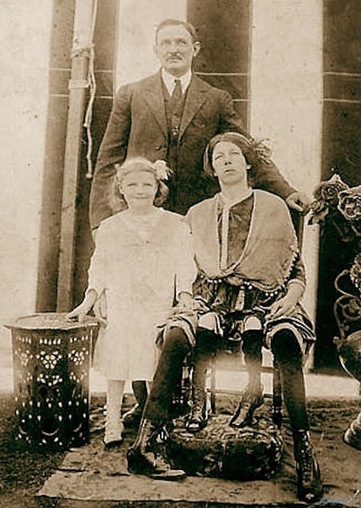 C&ocirc; g&aacute;i c&oacute; 4 ch&acirc;n, sở hữu cơ thể đặc biệt: 2 "v&ugrave;ng k&iacute;n", 2 xương chậu, sống cuộc đời trọn vẹn - Ảnh 4.