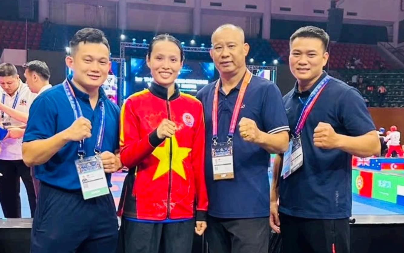 "Tiểu ti&ecirc;n c&aacute;" &Aacute;nh Vi&ecirc;n diện đầm nữ t&iacute;nh, khoe nhan sắc vạn người m&ecirc;, ng&agrave;y c&agrave;ng đẹp d&ugrave; chẳng cần "dao k&eacute;o" - Ảnh 4.