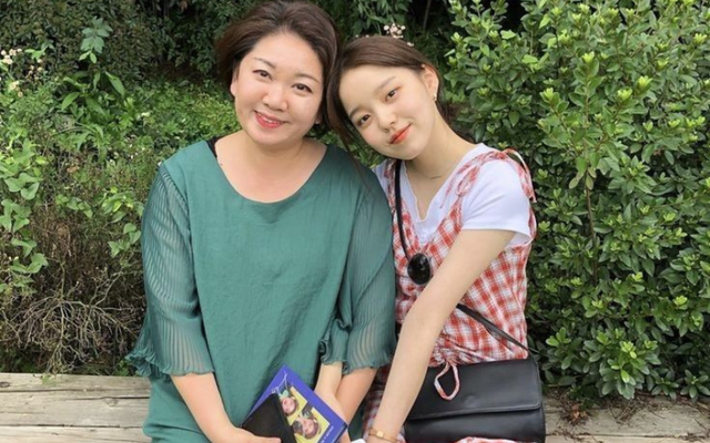 Bố mẹ t&ocirc;i c&oacute; 3 cuốn sổ đỏ để lại cho anh em t&ocirc;i mỗi người một c&aacute;i, d&ugrave; cả đời &ocirc;ng b&agrave; chưa từng đầu tư!- Ảnh 1.