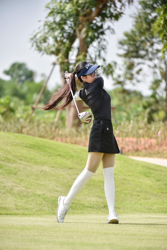 Cuộc sống của nữ MC thể thao xinh đẹp "đi nhầm sân golf được chồng như ý"- Ảnh 9.