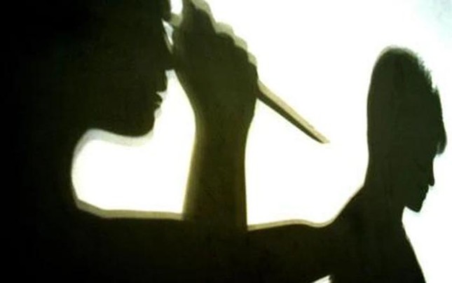 Người đ&agrave;n &ocirc;ng bị vợ tấn c&ocirc;ng khi đang ngủ tại Đắk Lắk - Ảnh 1.