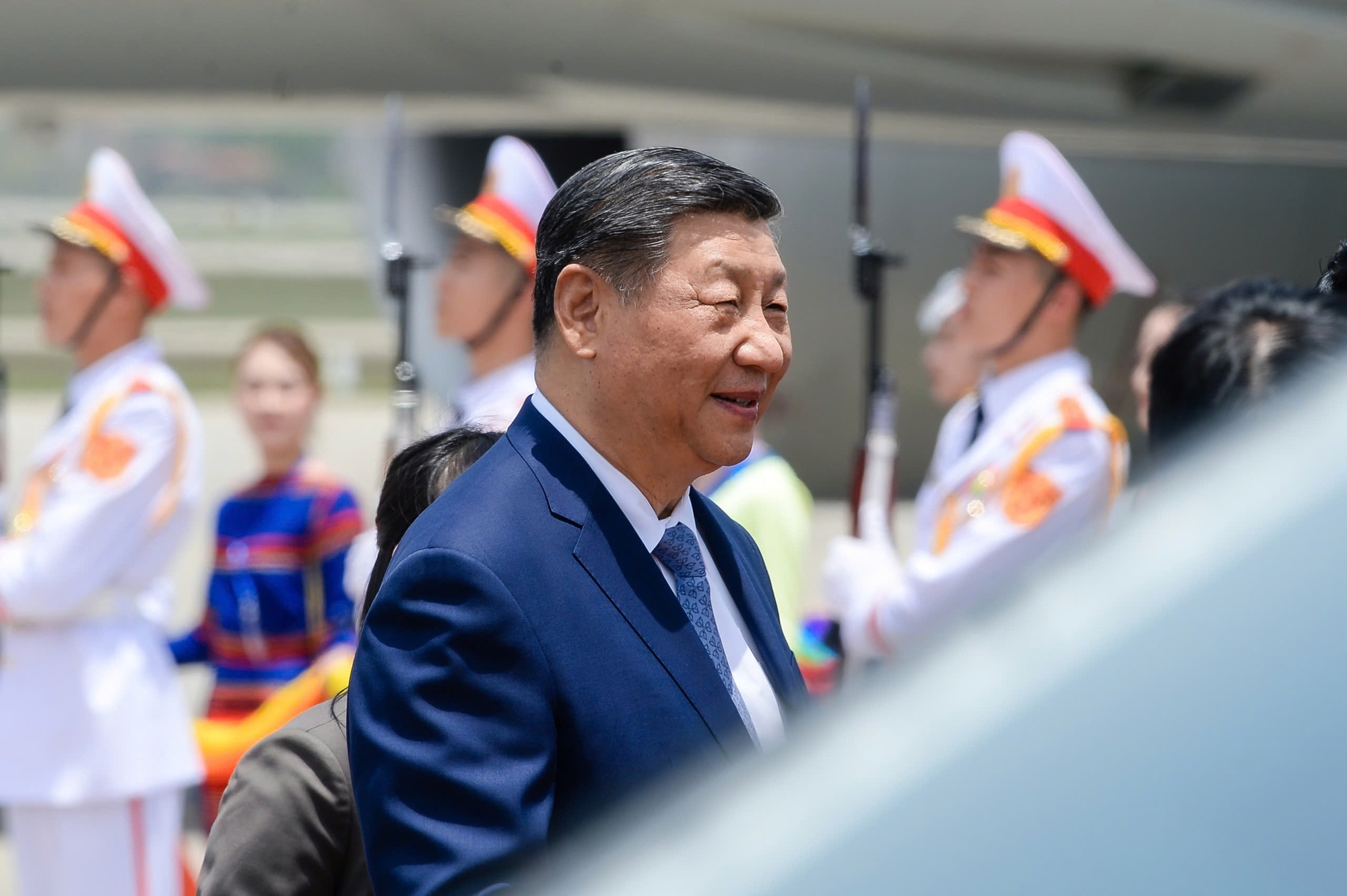 Chủ tịch nước Lương Cường đ&oacute;n Tổng B&iacute; thư, Chủ tịch Trung Quốc Tập Cận B&igrave;nh tại Nội B&agrave;i- Ảnh 3.