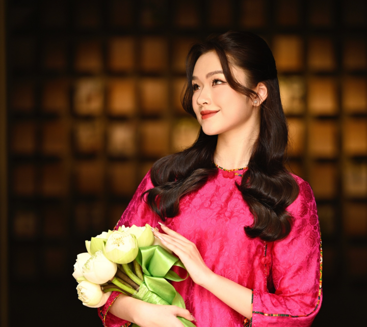 Nữ sinh tặng hoa Tập Cận Bình trong chuyến thăm Việt Nam là ai? - Ảnh 7.