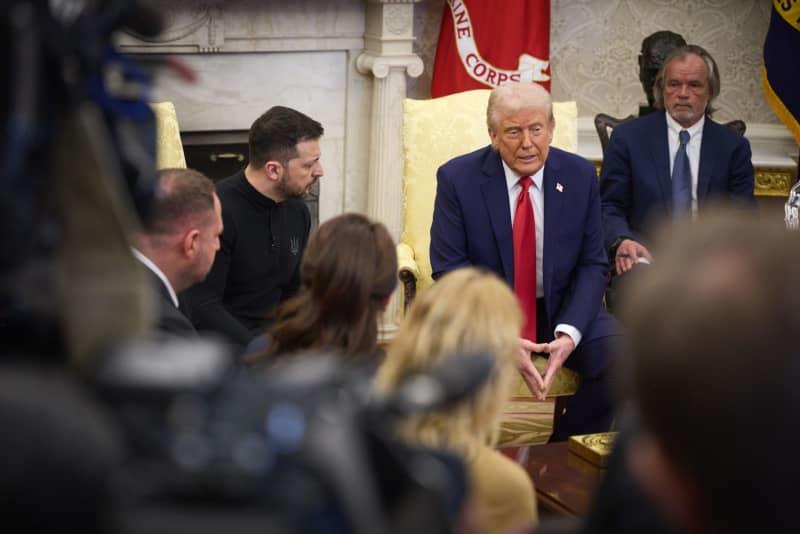 Điểm n&oacute;ng xung đột ng&agrave;y 17-4: Mỹ "nhượng bộ" trong thỏa thuận kho&aacute;ng sản với Ukraine?- Ảnh 1.