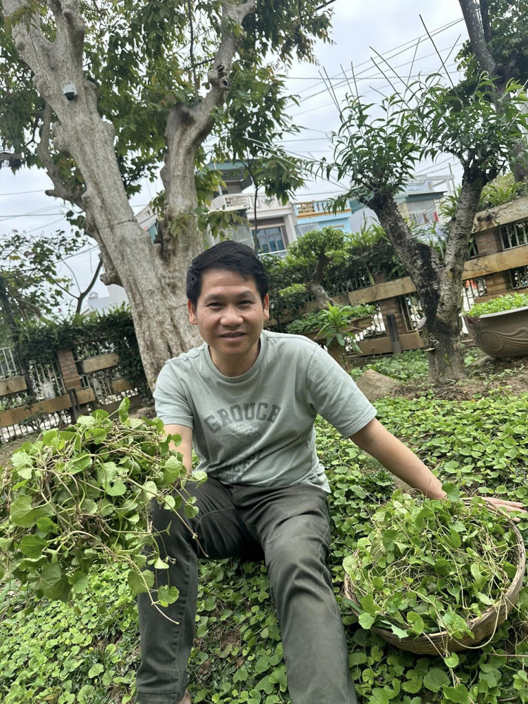 Cuộc sống điền viên đáng mơ ước của “ông hoàng nhạc đỏ” Trọng Tấn: Sở hữu 3 biệt thự, vợ giỏi con ngoan, sống an yên ở tuổi 49 - Ảnh 4.