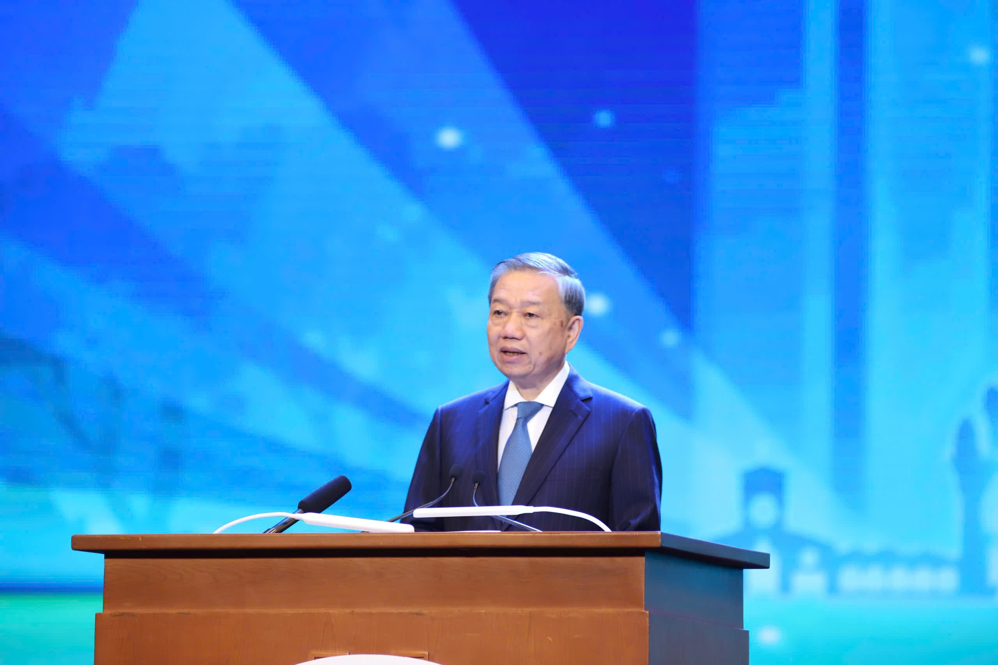 Tổng B&iacute; thư T&ocirc; L&acirc;m: Việt Nam cam kết h&agrave;nh động thực chất v&igrave; tăng trưởng xanh- Ảnh 6.