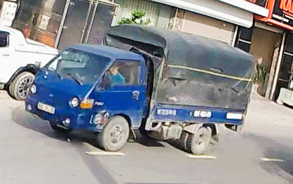 T&agrave;i xế xe tải g&acirc;y tai nạn giao th&ocirc;ng chết người rồi bỏ trốn tại thanh h&oacute;a - Ảnh 1.