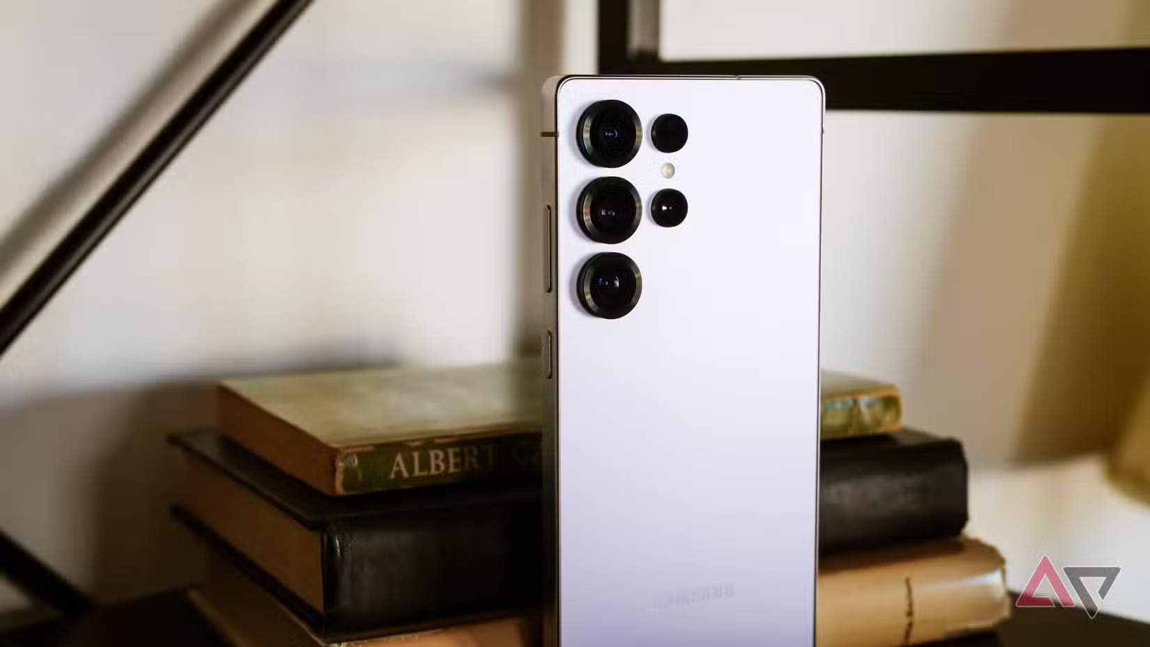 - Ảnh 4. - Ảnh 4.