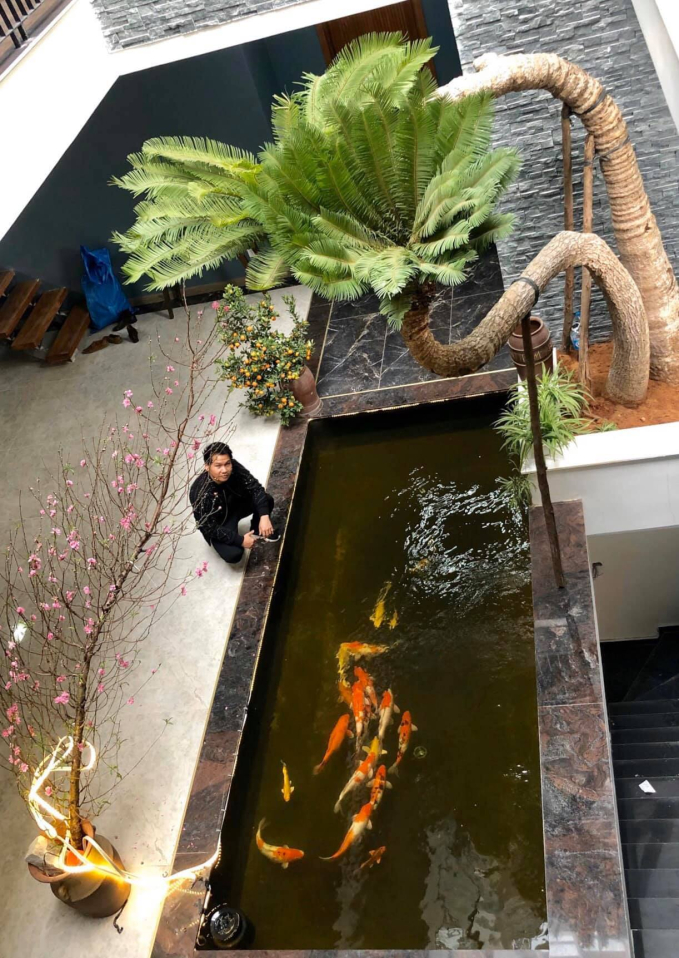 Cuộc sống điền viên đáng mơ ước của “ông hoàng nhạc đỏ” Trọng Tấn: Sở hữu 3 biệt thự, vợ giỏi con ngoan, sống an yên ở tuổi 49 - Ảnh 1.