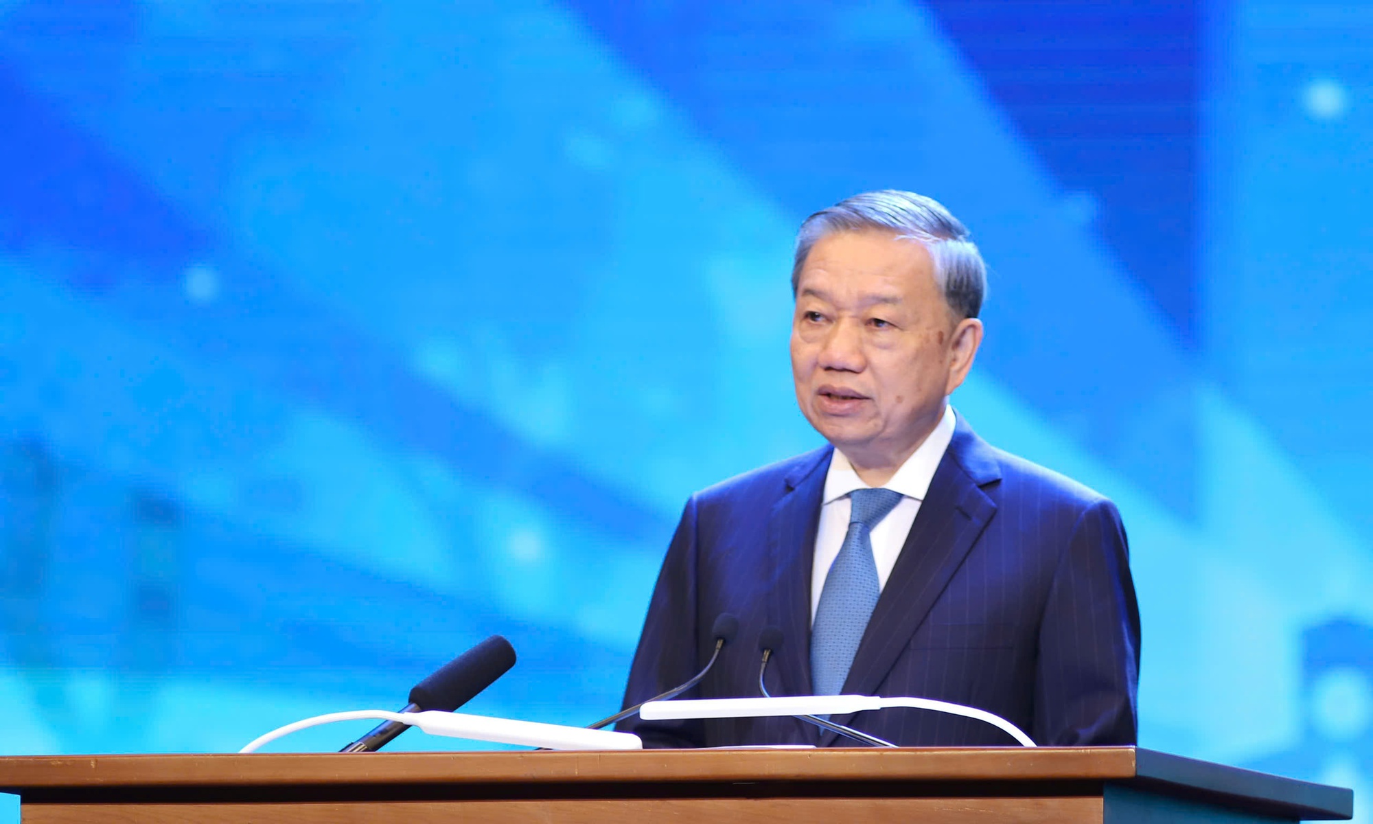 Tổng B&iacute; thư T&ocirc; L&acirc;m: Việt Nam cam kết h&agrave;nh động thực chất v&igrave; tăng trưởng xanh- Ảnh 1.