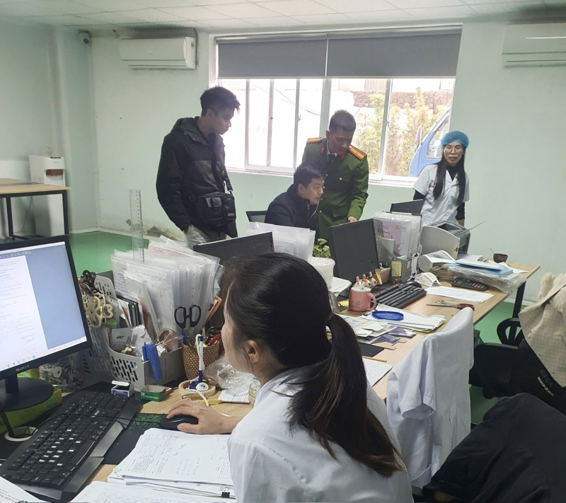 To&agrave;n cảnh đường d&acirc;y sản xuất, ph&acirc;n phối 573 loại sữa bột giả- Ảnh 2.