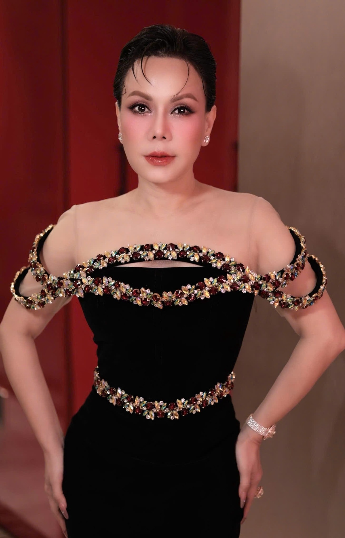 Sao nữ Vbiz ở nhà 300 tỷ lên tiếng về thông tin bị công an bắt giữ - Ảnh 2.