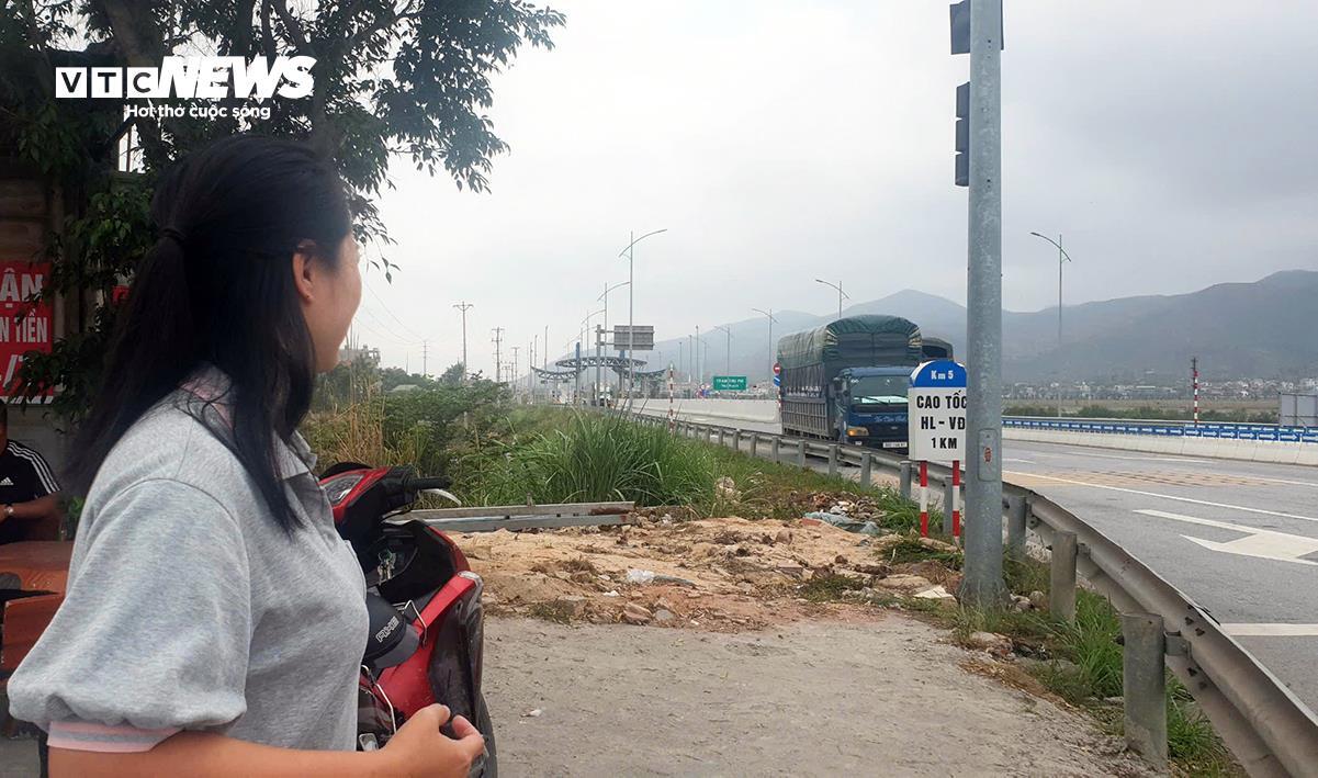 Hiện trường vụ án ma túy Quảng Ninh: Ô tô chứa súng , lựu đạn bị bỏ lại - Ảnh 14.