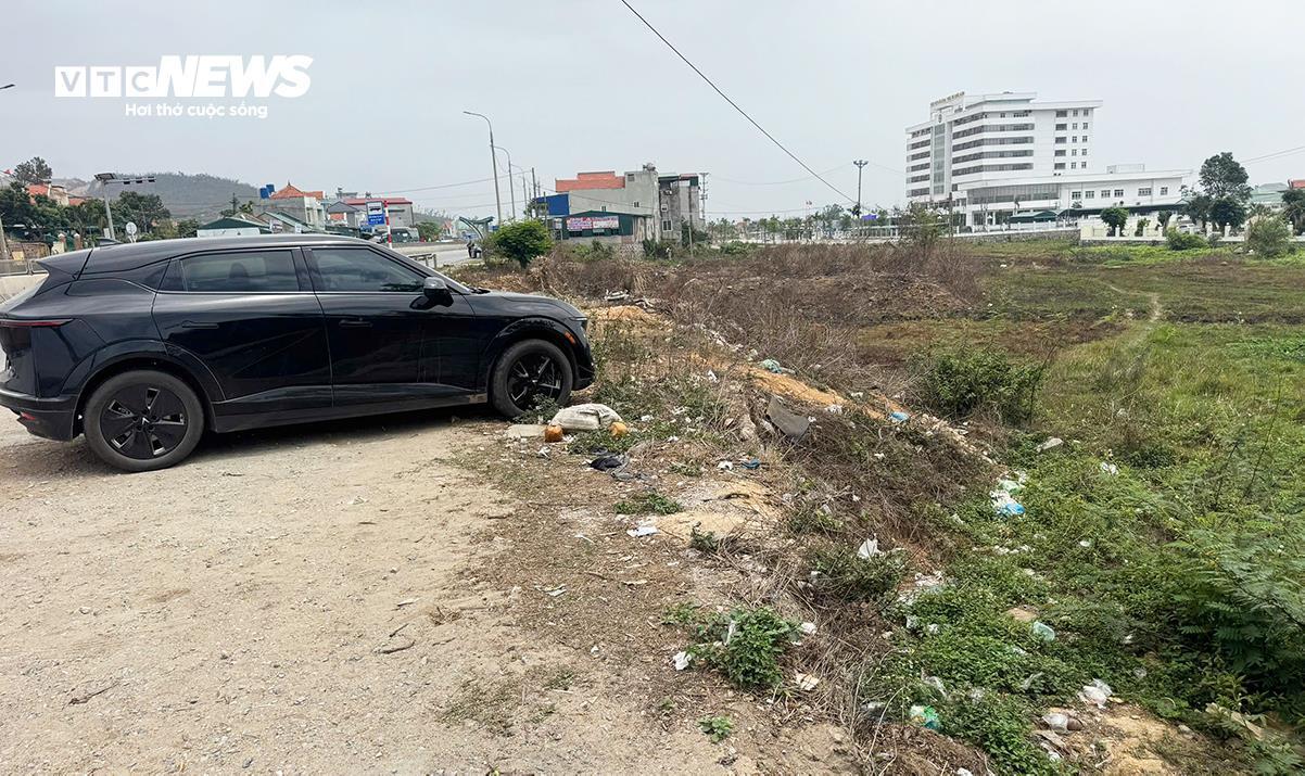 Hiện trường vụ án ma túy Quảng Ninh: Ô tô chứa súng , lựu đạn bị bỏ lại - Ảnh 12.