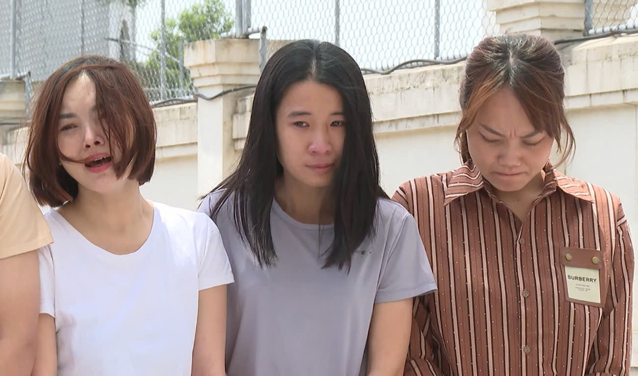 Hé lộ danh tính 14 đối tượng trong đường dây sản xuất thuốc giả quy mô toàn quốc bị khởi tố- Ảnh 2. Hé lộ danh tính 14 đối tượng trong đường dây sản xuất thuốc giả quy mô toàn quốc bị khởi tố- Ảnh 2.