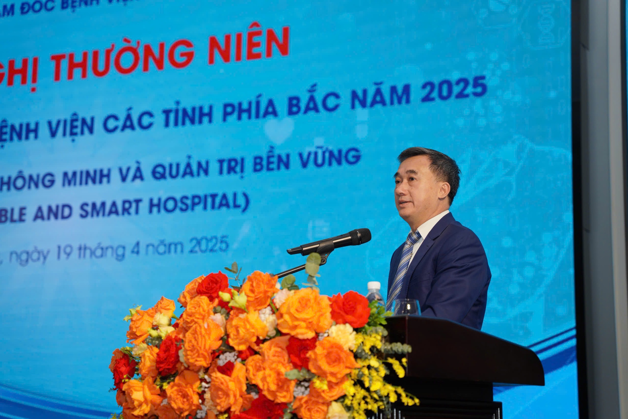 Bộ Y tế: Hướng tới miễn viện phí, khám sức khỏe cho mọi người dân- Ảnh 1.