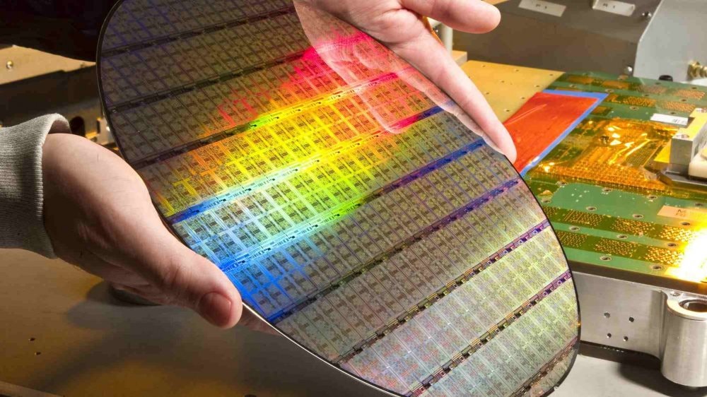 Sáng 19/4, giá vàng trong nước lao dốc mạnh, giảm 6 triệu đồng mỗi lượng - Ảnh 2.