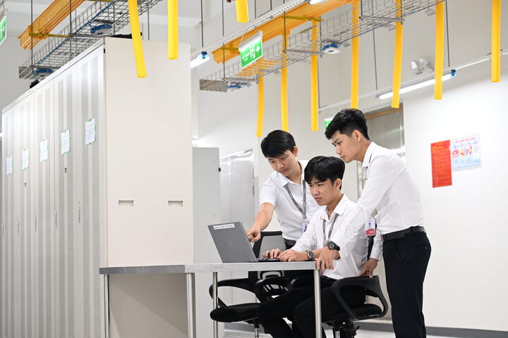 Tuyến c&aacute;p biển lớn nhất vừa hoạt động, d&acirc;n mạng Việt sắp &lsquo;lướt như bay&rsquo; - Ảnh 3.