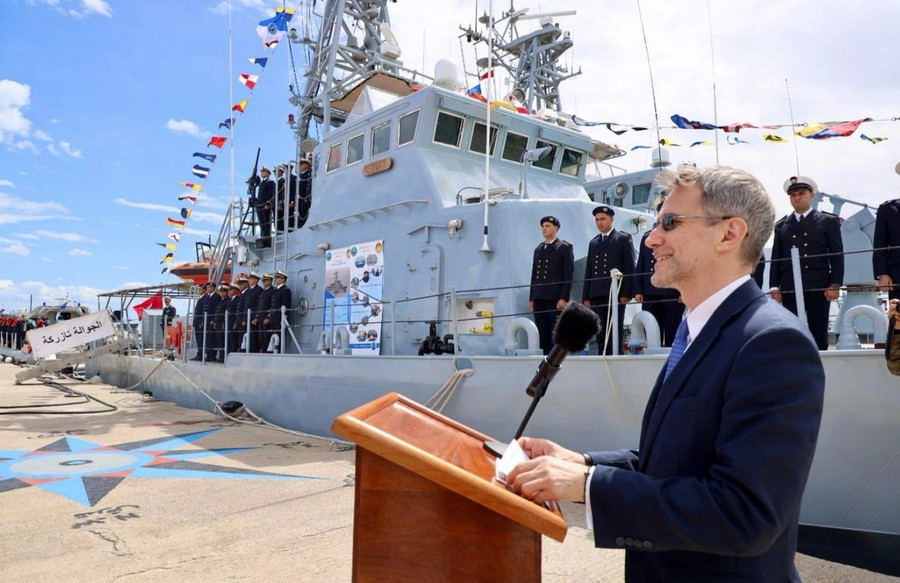 Mỹ tặng tàu tuần tra lớp Island cho Hải quân Tunisia , nâng cao an ninh hàng hải - Ảnh 2.