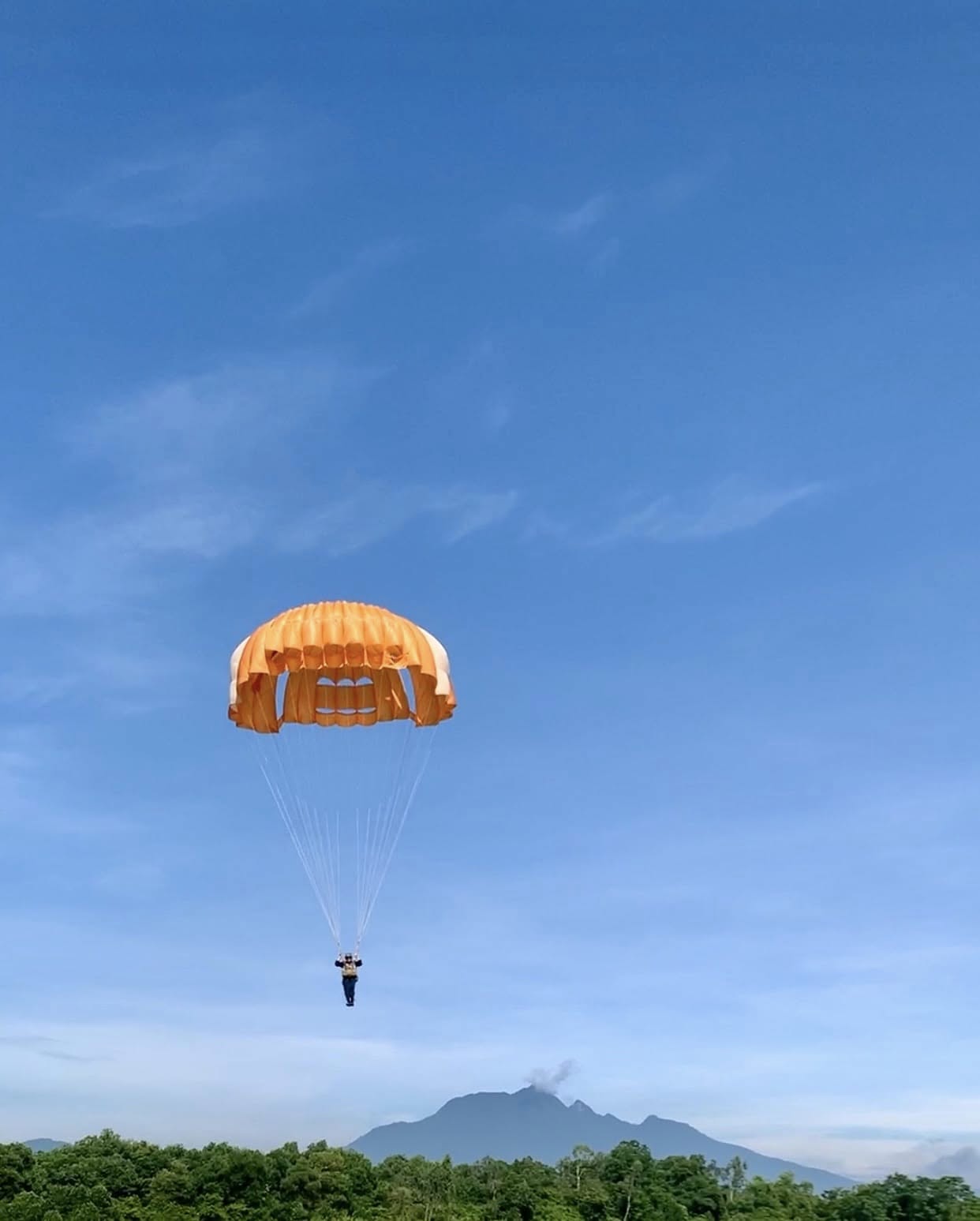 To&agrave;n bộ trải nghiệm học nhảy d&ugrave;, 4 th&aacute;ng luyện tập như trong qu&acirc;n đội g&acirc;y sốt gần ng&agrave;y lễ 30/4- Ảnh 7.