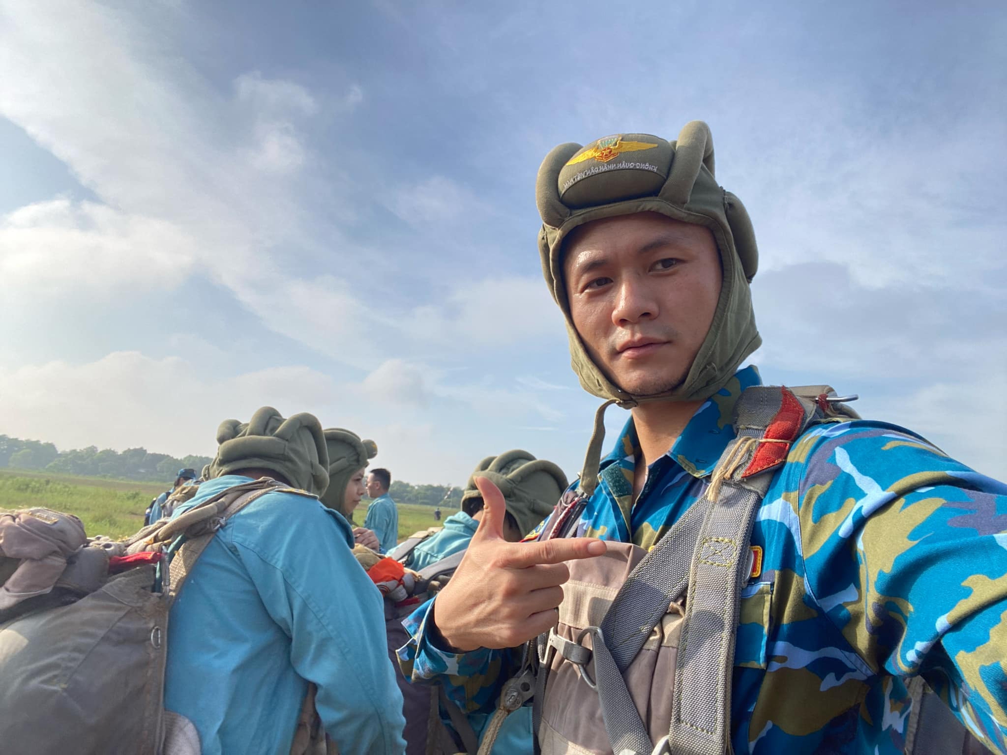 To&agrave;n bộ trải nghiệm học nhảy d&ugrave;, 4 th&aacute;ng luyện tập như trong qu&acirc;n đội g&acirc;y sốt gần ng&agrave;y lễ 30/4- Ảnh 1.