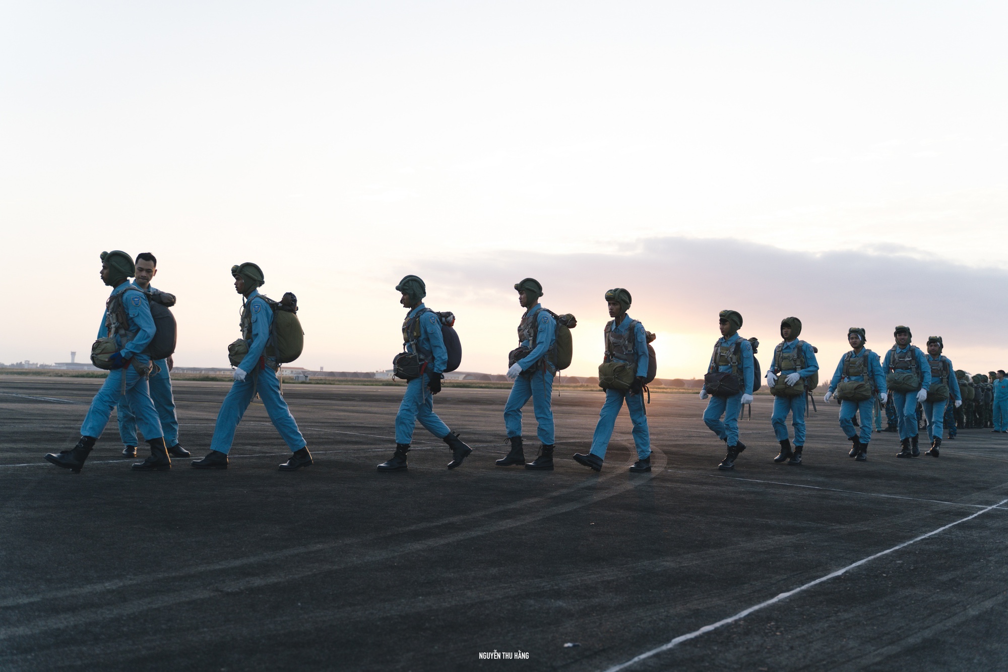 To&agrave;n bộ trải nghiệm học nhảy d&ugrave;, 4 th&aacute;ng luyện tập như trong qu&acirc;n đội g&acirc;y sốt gần ng&agrave;y lễ 30/4- Ảnh 10.