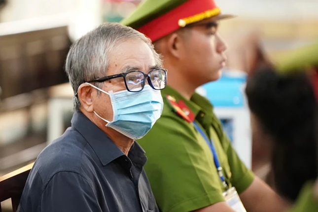 Nhóm bị cáo Trương Mỹ Lan được giảm án: Tuyên án phúc thẩm tại TPHCM - Ảnh 5.
