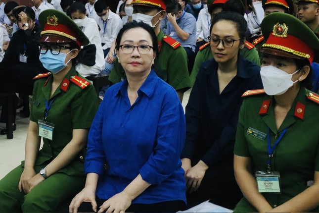 Tuyên án bà Trương Mỹ Lan và đồng phạm trong vụ án Vạn Thịnh Phát - Ảnh 1.