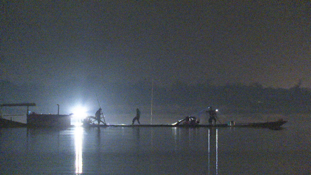 Pháp luật về khai thác cát trái phép trên sông Thạch Hãn: Thực trạng và giải pháp - Ảnh 1.