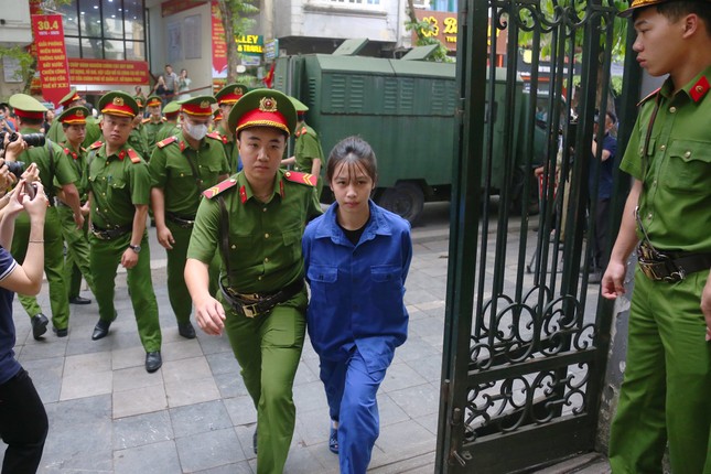 Dẫn giải 24 ' quái xế ' đua xe Gây tai nạn chết người đến tòa án Hà Nội - Ảnh 6.