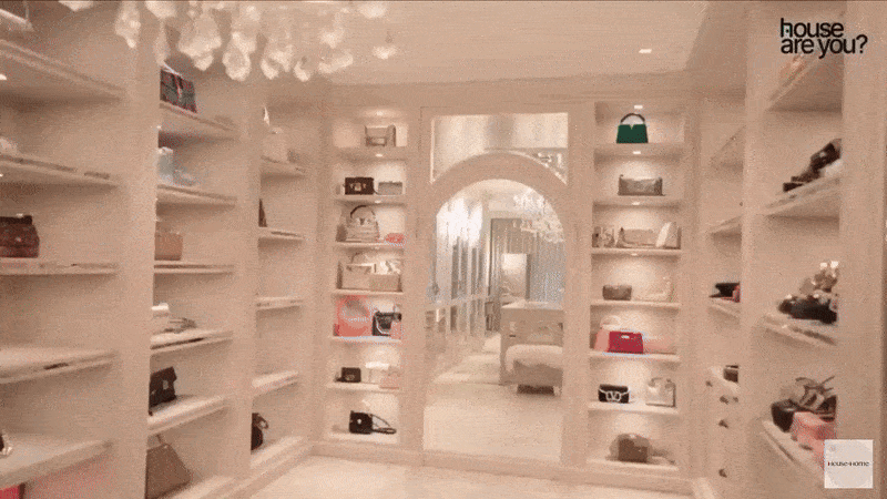 Cơ ngơi đẳng cấp của 2 phú bà hot nhất Chị Đẹp Đạp Gió: Người ở penthouse 300m², người ở lâu đài trắng 100 tỷ!- Ảnh 15. Cơ ngơi đẳng cấp của 2 phú bà hot nhất Chị Đẹp Đạp Gió: Người ở penthouse 300m², người ở lâu đài trắng 100 tỷ!- Ảnh 15.