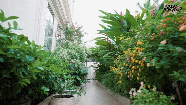 Cơ ngơi đẳng cấp của 2 phú bà hot nhất Chị Đẹp Đạp Gió: Người ở penthouse 300m², người ở lâu đài trắng 100 tỷ!- Ảnh 12. Cơ ngơi đẳng cấp của 2 phú bà hot nhất Chị Đẹp Đạp Gió: Người ở penthouse 300m², người ở lâu đài trắng 100 tỷ!- Ảnh 12.