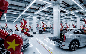 Tỷ ph&uacute; Phạm Nhật Vượng: Trạm sạc l&agrave; ch&igrave;a kh&oacute;a mở cửa thị trường quốc tế - Ảnh 3.