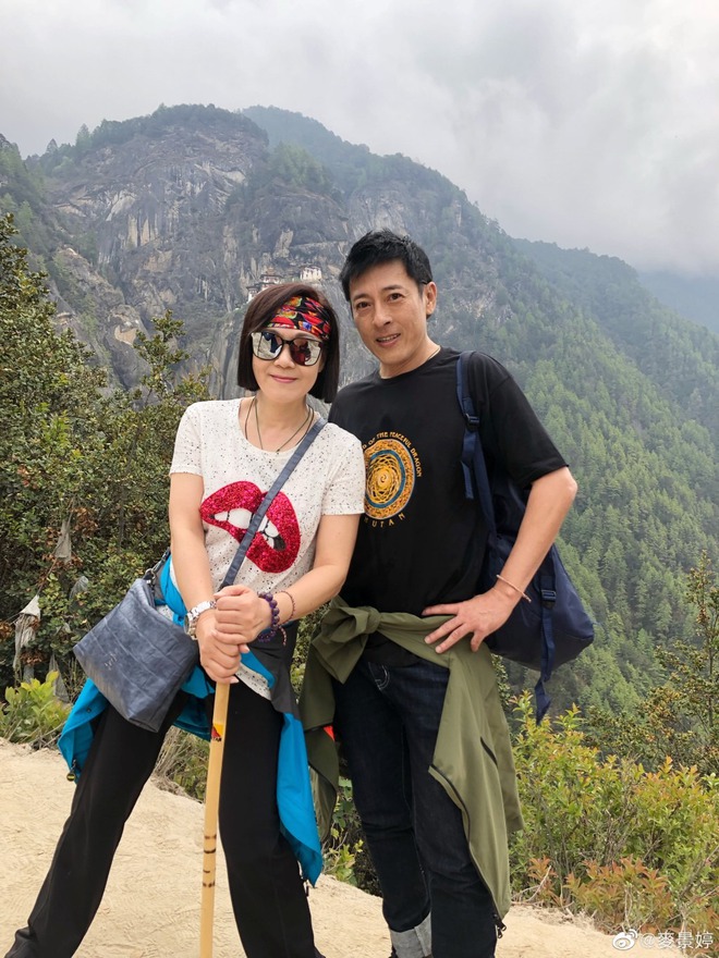 Nghi vấn cặp sao hạng A bị nữ đại gia đâm xe trả thù tình, không sinh con để giữ nhan sắc "ma cà rồng" - Ảnh 8. Nghi vấn cặp sao hạng A bị nữ đại gia đâm xe trả thù tình, không sinh con để giữ nhan sắc "ma cà rồng" - Ảnh 8.