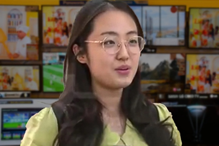 Bố mẹ mua tivi chỉ khi con gái vào đại học Bắc Kinh: Câu chuyện gây tranh cãi - Ảnh 1.