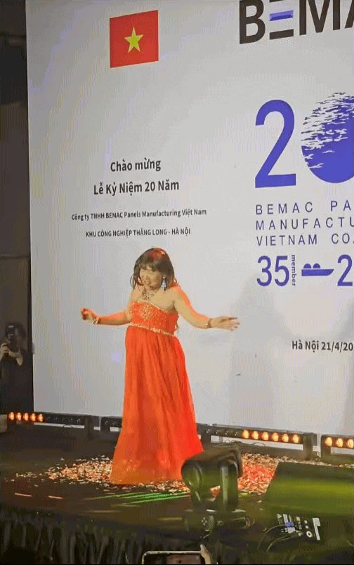 Đoạn video gây sốc của Xuân Hinh - Ảnh 3. Đoạn video gây sốc của Xuân Hinh - Ảnh 3.