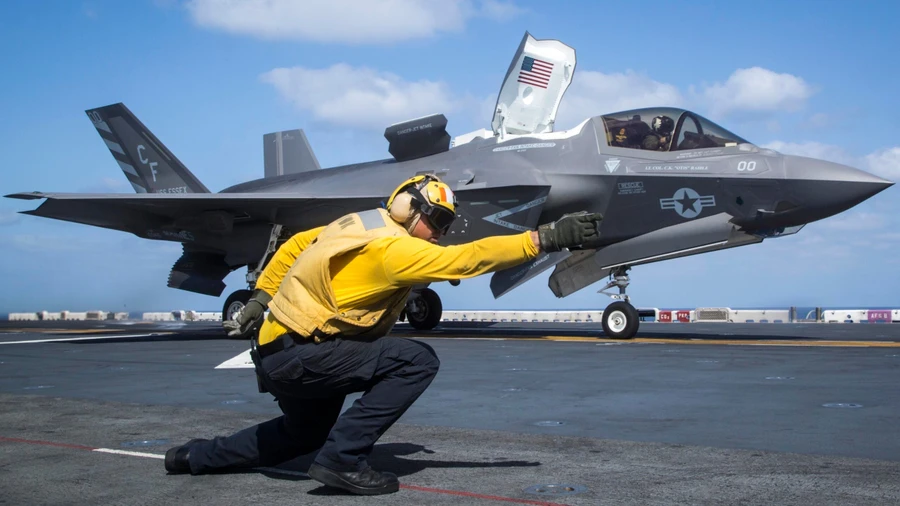 F - 35 và công nghệ mới từ F - 47: Tiêm kích thế hệ 6 giá rẻ sắp ra mắt