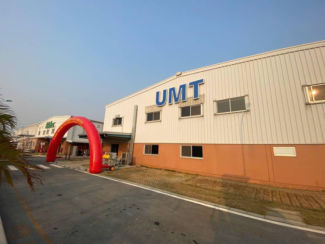 Công ty sản xuất linh kiện vệ tinh cho SpaceX của tỷ phú Elon Musk khẳng định sản xuất ở Việt Nam không bị ảnh hưởng bởi thuế quan - Ảnh 2.