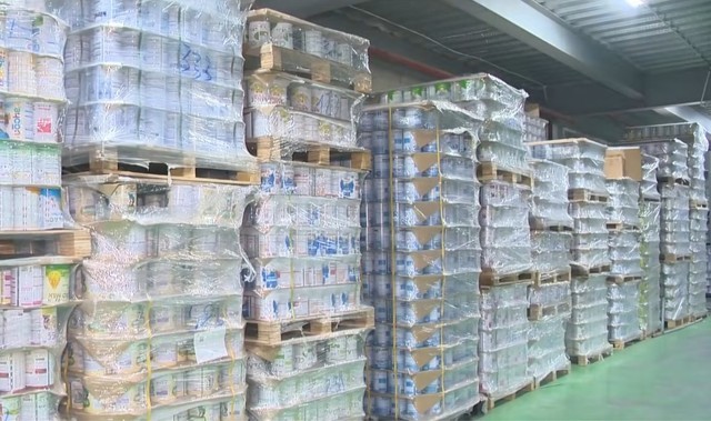 Bộ Y tế yêu cầu thu hồi 12 lọai sữa bột giả ảnh hưởng sức khỏe người tiêu dùng - Ảnh 1.
